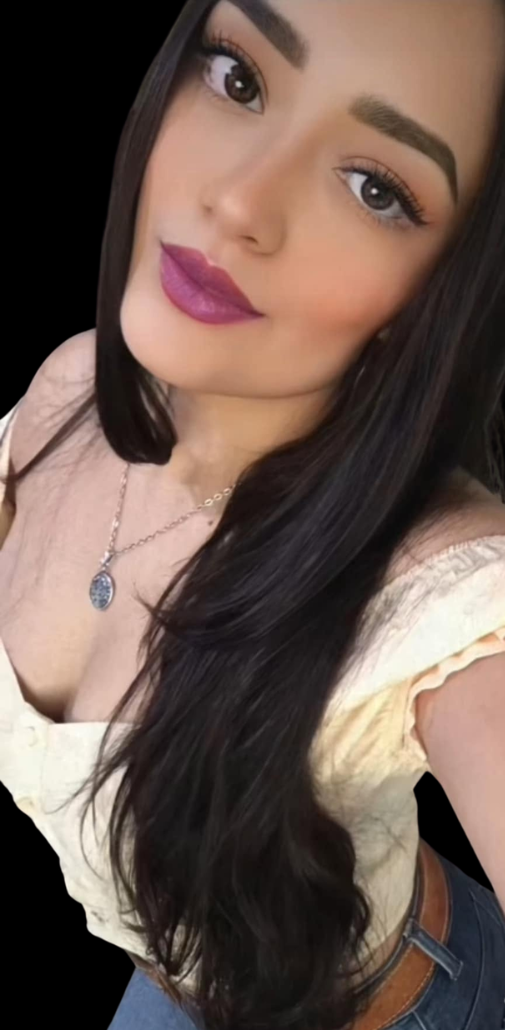 Paloma Cacique — Look Moreno